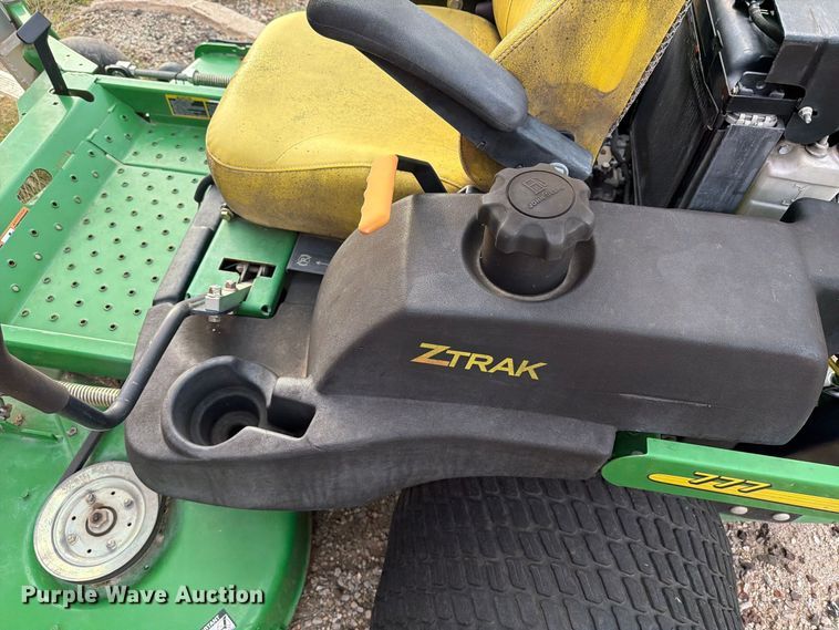 image for item EI7837 2005 John Deere 777 Max-Frame Ztrak ZTR lawn mower