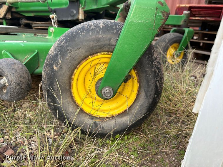 image for item EI7837 2005 John Deere 777 Max-Frame Ztrak ZTR lawn mower