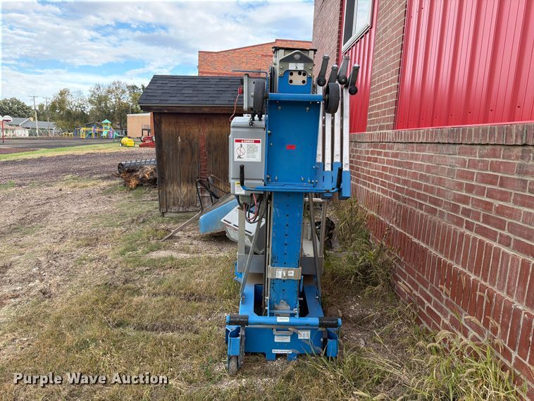 image for item EI7838 Genie AWP-30S vertical lift