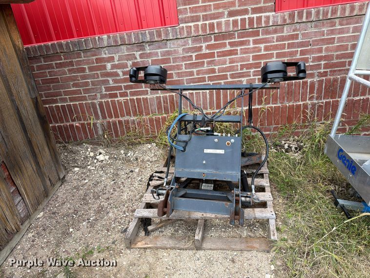 image for item EI7841 Boss snowplow mount