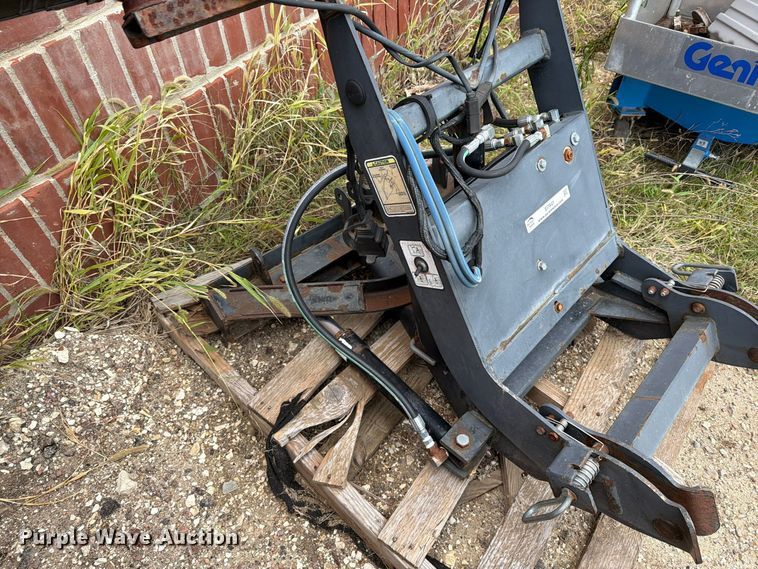 image for item EI7841 Boss snowplow mount