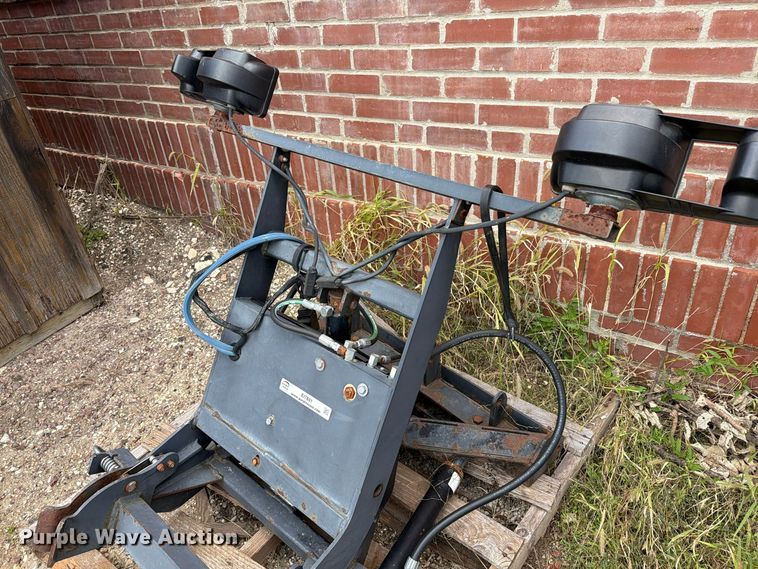 image for item EI7841 Boss snowplow mount