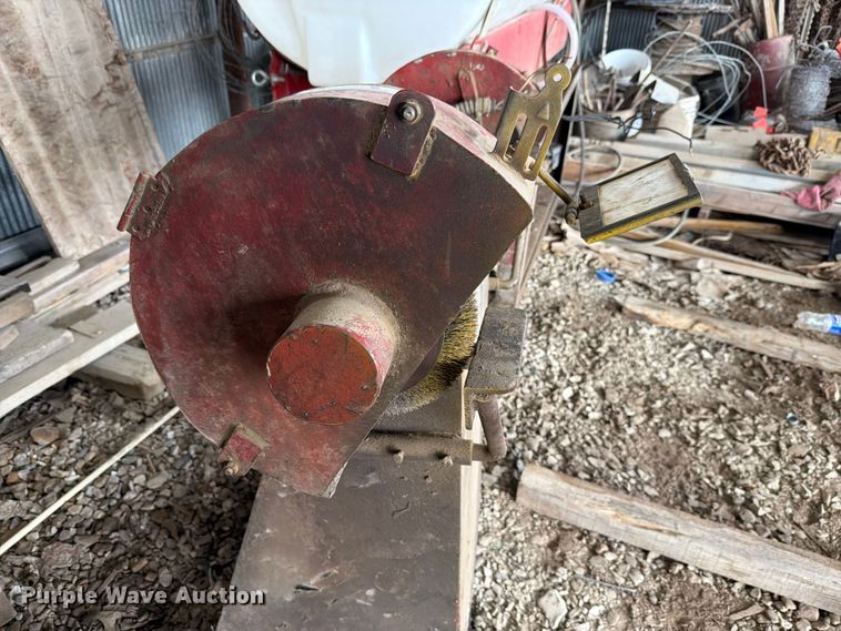 image for item EL1032 Bench grinder