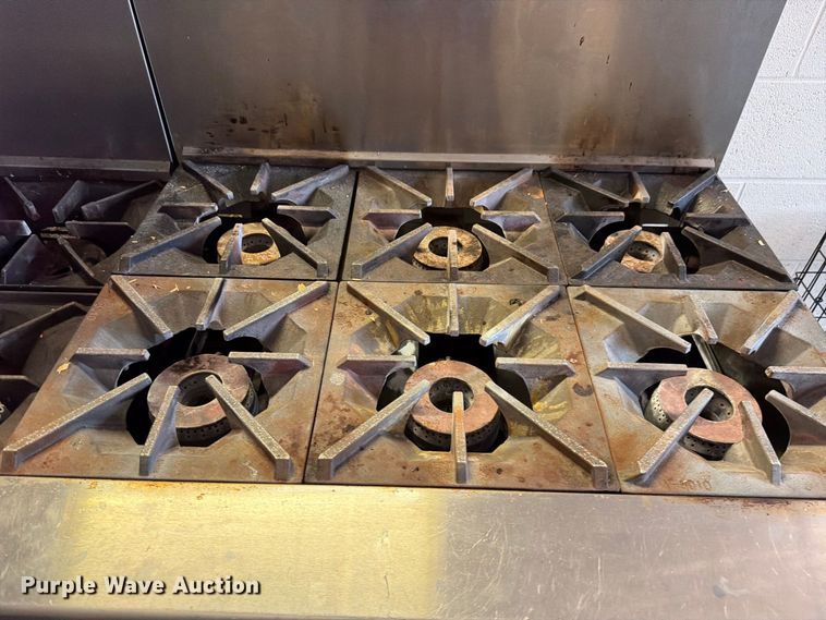 image for item EL1043 (2) gas stoves