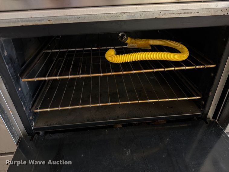 image for item EL1043 (2) gas stoves