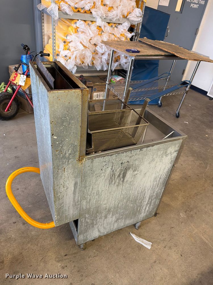 image for item EL1044 (2) fryers