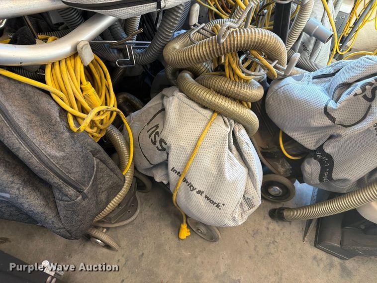 image for item EL1060 Floor cleaning equipment