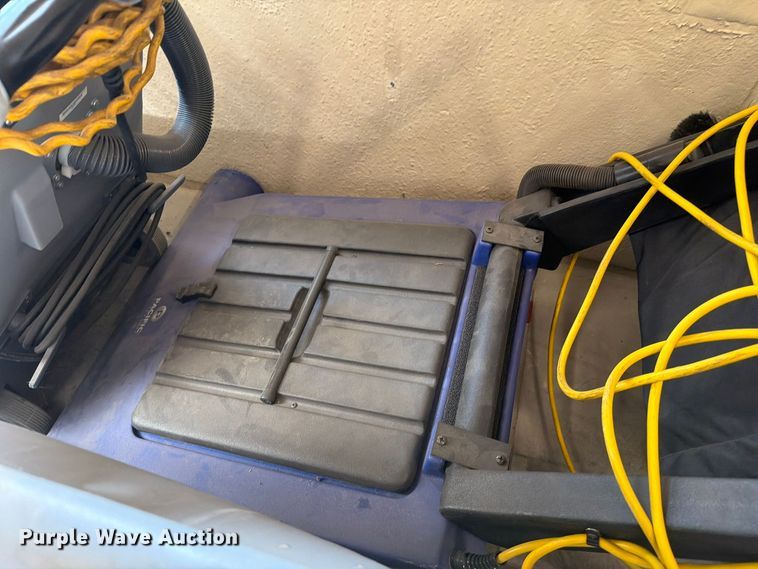image for item EL1060 Floor cleaning equipment