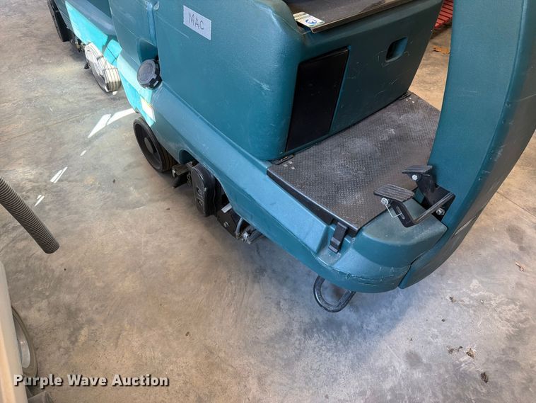 image for item EL1061 (2) Noble Strive floor scrubbers