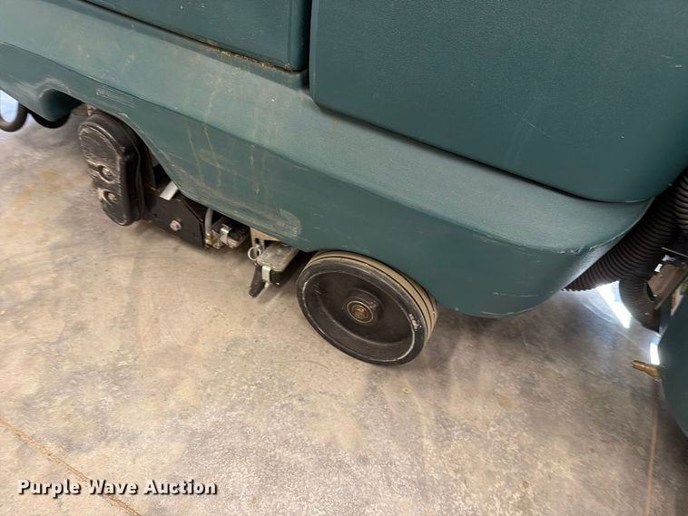 image for item EL1061 (2) Noble Strive floor scrubbers