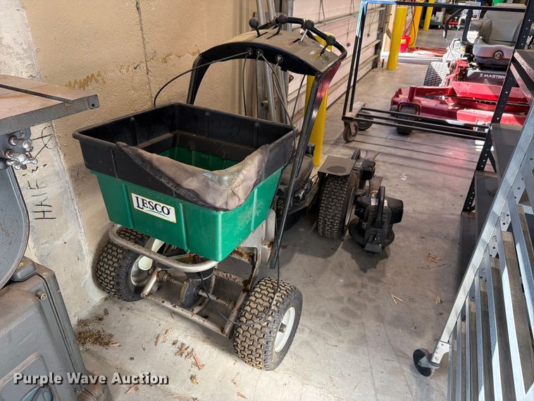 image for item EL1069 Lawn equipment