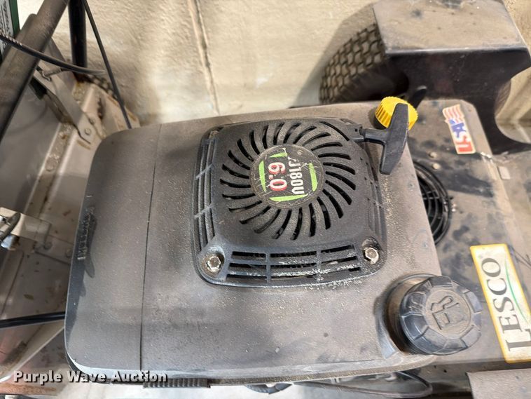 image for item EL1069 Lawn equipment