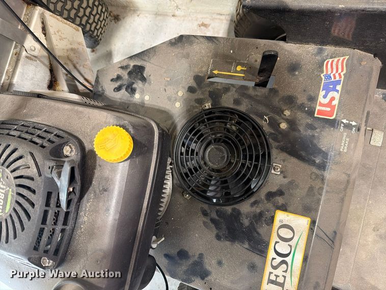 image for item EL1069 Lawn equipment