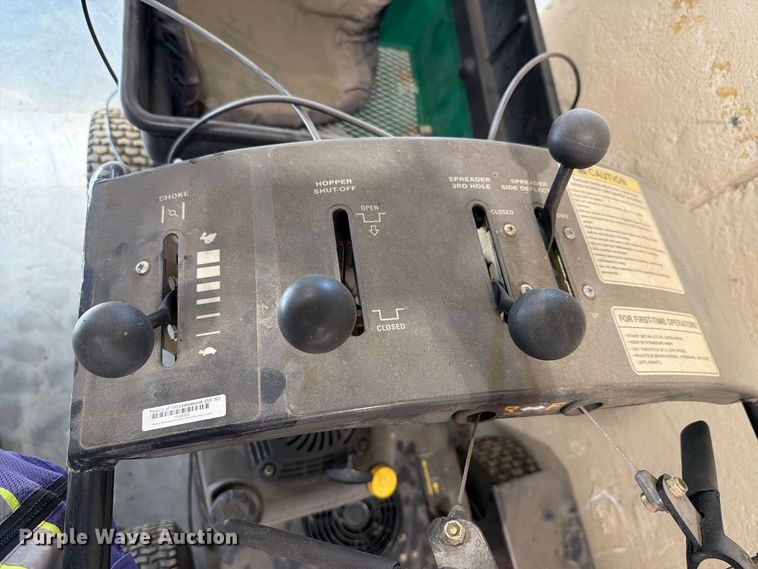 image for item EL1069 Lawn equipment