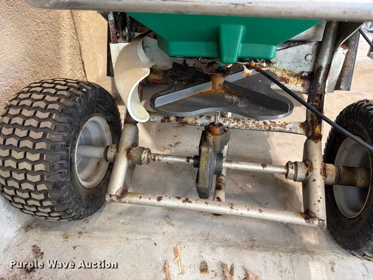 image for item EL1069 Lawn equipment
