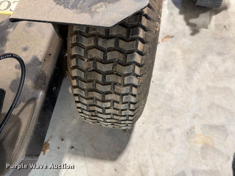 image for item EL1069 Lawn equipment