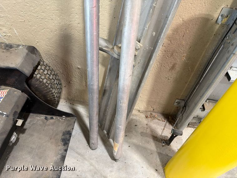 image for item EL1070 Marshalltown  concrete screed