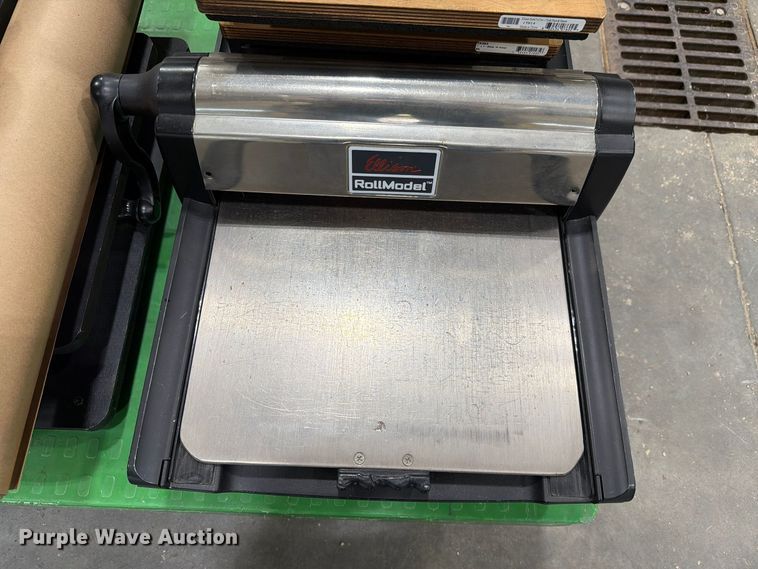 image for item EL1075 Ellison Roll Model die cast machine