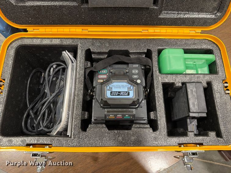 image for item EL1079 Tools