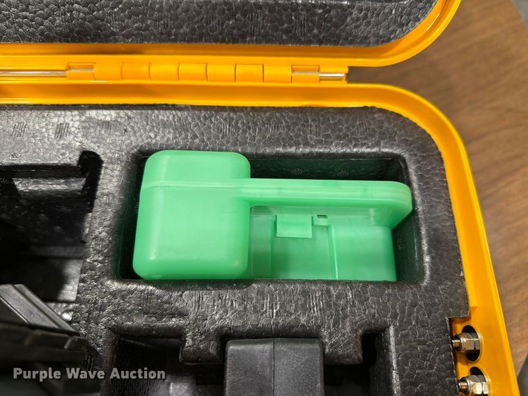 image for item EL1079 Tools