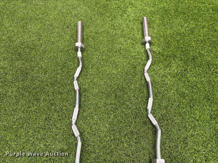 image for item EL1106 (2) Iron Grip EZ Curl bars