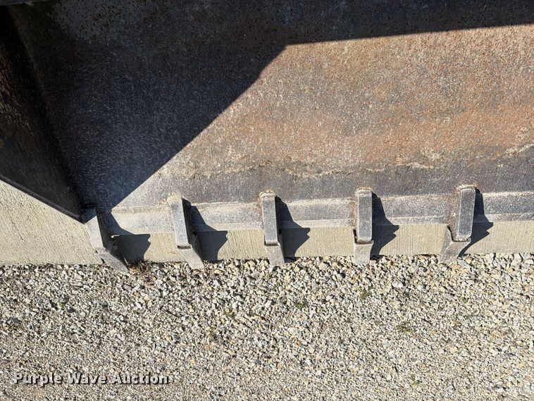 image for item EL1119 John Deere T78 Worksite Pro skid steer bucket