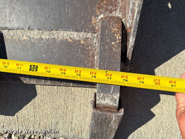 image for item EL1119 John Deere T78 Worksite Pro skid steer bucket