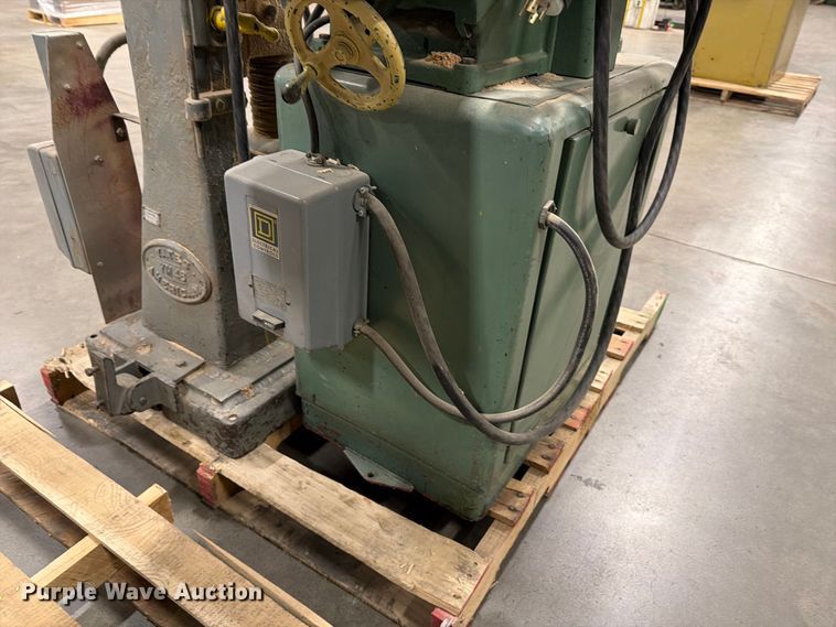 image for item EP7923 Woodworking equipment 