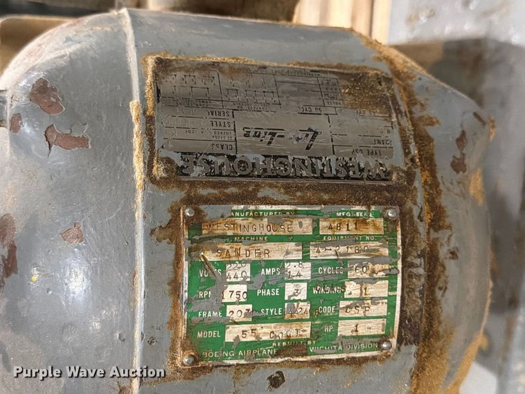 image for item EP7923 Woodworking equipment 