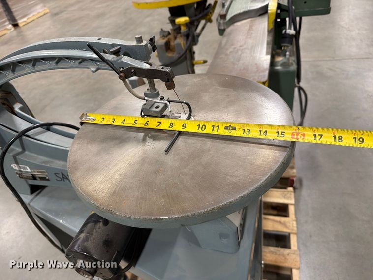 image for item EP7923 Woodworking equipment 
