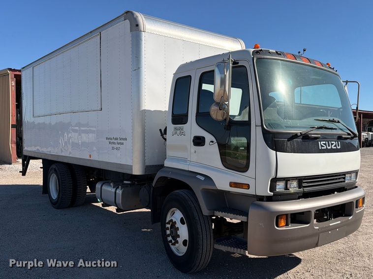 image for item EP7924 2009 Isuzu FTR box truck