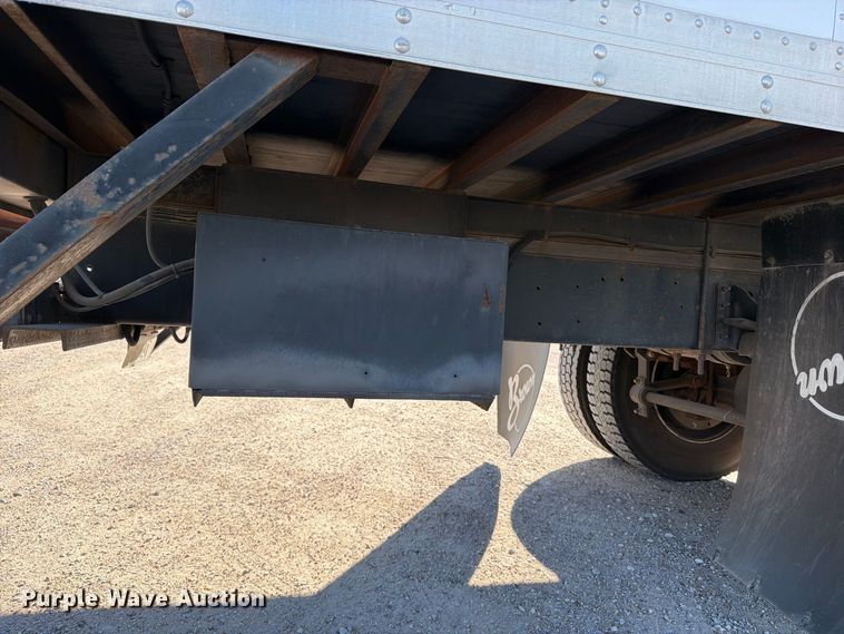 image for item EP7924 2009 Isuzu FTR box truck