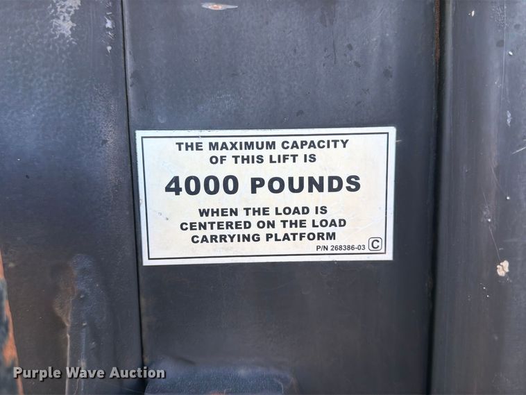 image for item EP7924 2009 Isuzu FTR box truck