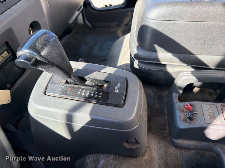 image for item EP7924 2009 Isuzu FTR box truck