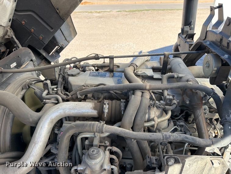 image for item EP7924 2009 Isuzu FTR box truck