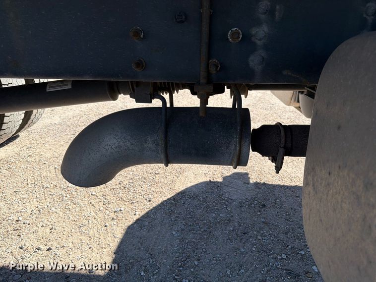 image for item EP7924 2009 Isuzu FTR box truck