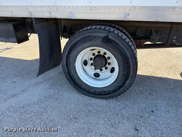 image for item EP7924 2009 Isuzu FTR box truck