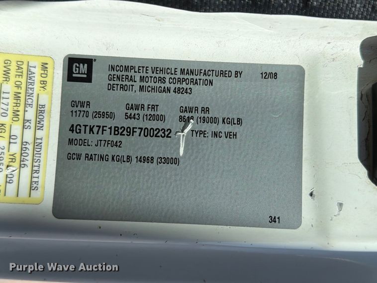 image for item EP7924 2009 Isuzu FTR box truck