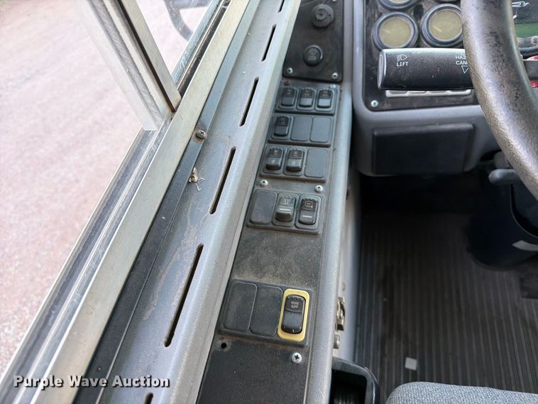image for item EP7939 2007 Blue Bird All American school bus