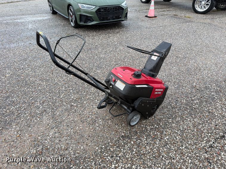 image for item EP7953 Honda HS720AMA snow blower