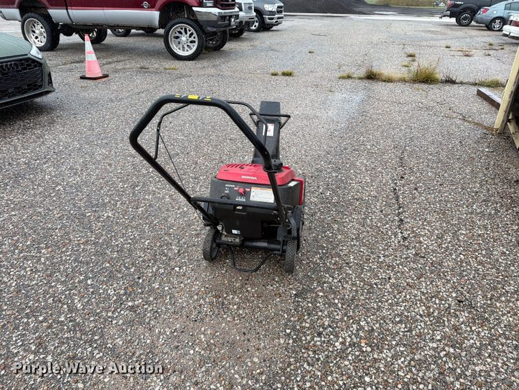 image for item EP7953 Honda HS720AMA snow blower
