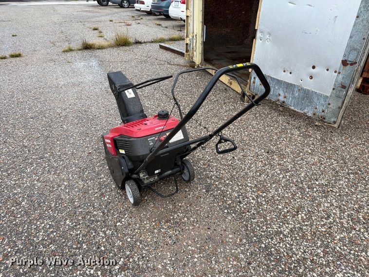 image for item EP7953 Honda HS720AMA snow blower