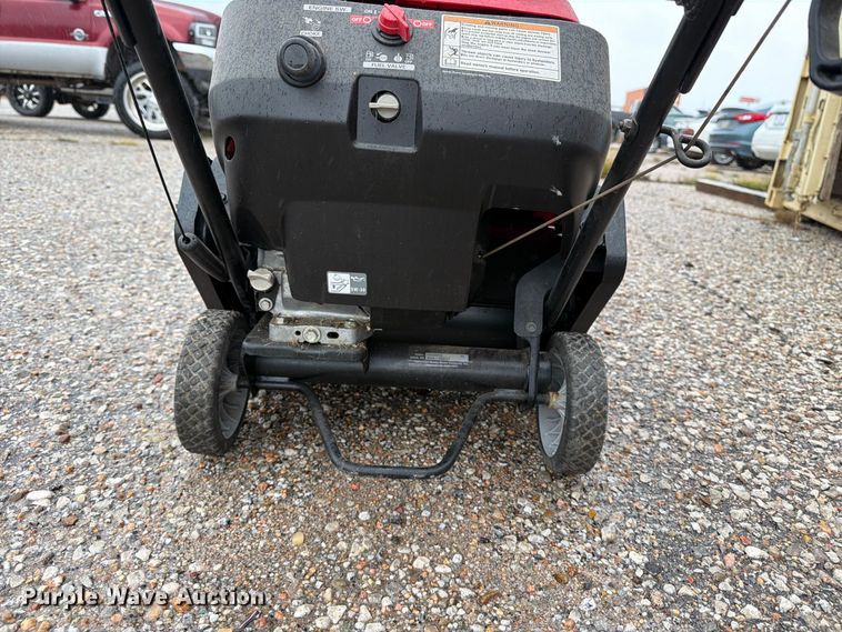 image for item EP7953 Honda HS720AMA snow blower