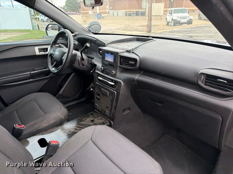 image for item EP7955 2020 Ford Explorer Police SUV