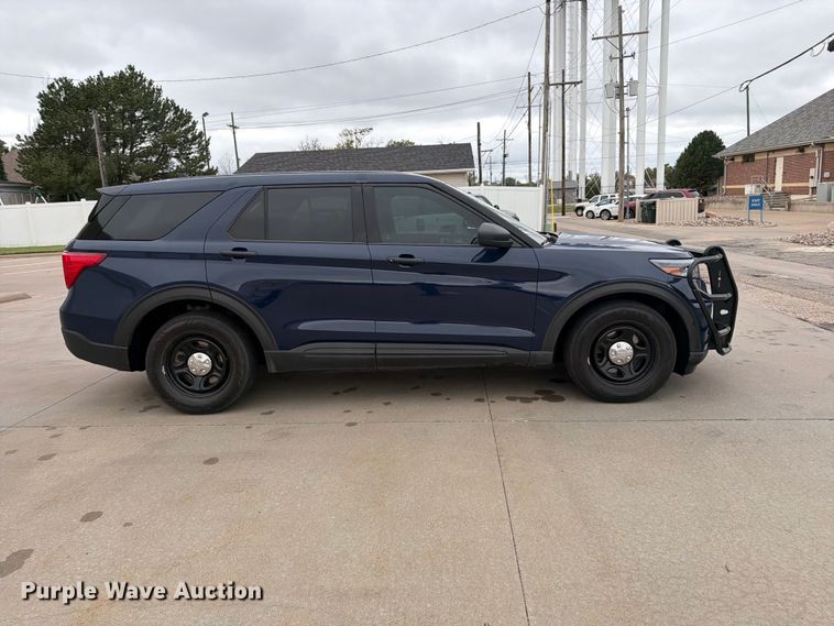 image for item EP7956 2020 Ford Explorer Police SUV