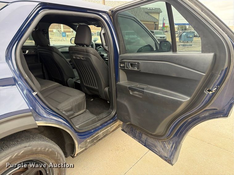 image for item EP7956 2020 Ford Explorer Police SUV