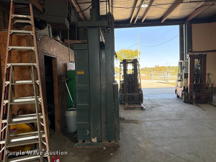 image for item ER3467 Load King 1030410MDX baler