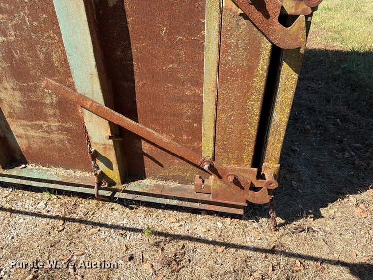 image for item ER3468 (2) enclosed roll-off containers