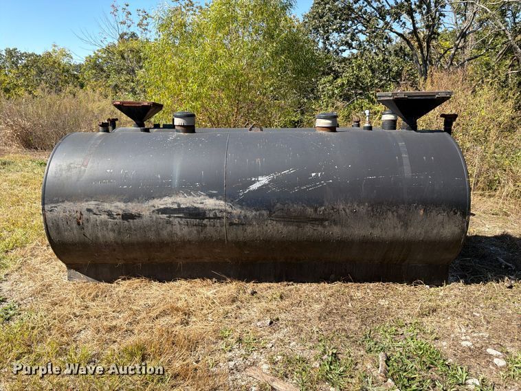 image for item ER3469 (2) Mid-South Steel Products Inc. skid mounted steel tanks