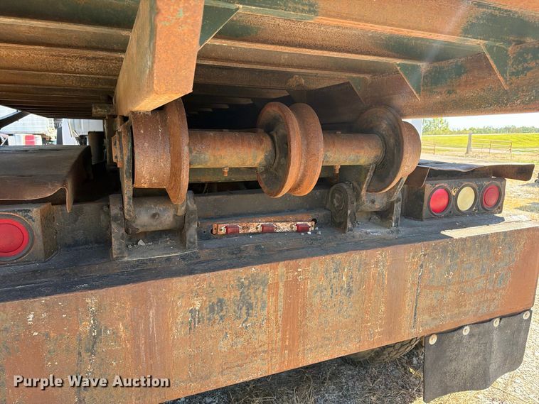 image for item ER3472 1983 Ford LNT9000 roll-off container truck